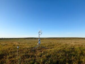 The flux system of the University of British Columbia during the 2016 summer campaign at Illisarvik. The eddy covariance system consisted of a CSAT-3 ultrasonic anemometer-thermometer, a Li-7500 open path infrared gas analyzer, and a Li-7700 open path methane analyzer. It was installed to quantify greenhouse gas exchange over a drained permafrost lake basin to quantify methane exchange.